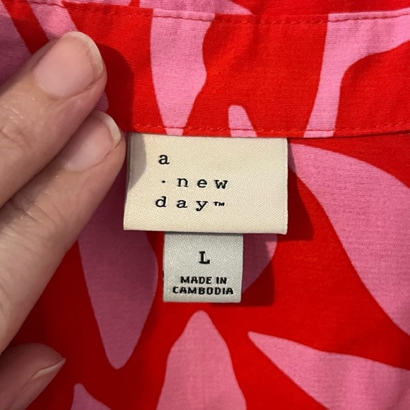 NEW A New Day Women’s Crepe Short Sleeve Button Down Bright Pink Large - Picture 12 of 13
